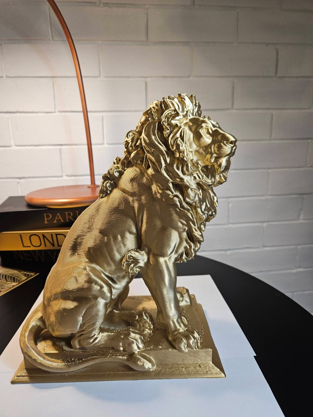 Vienna Lion Sculpture – 30cm