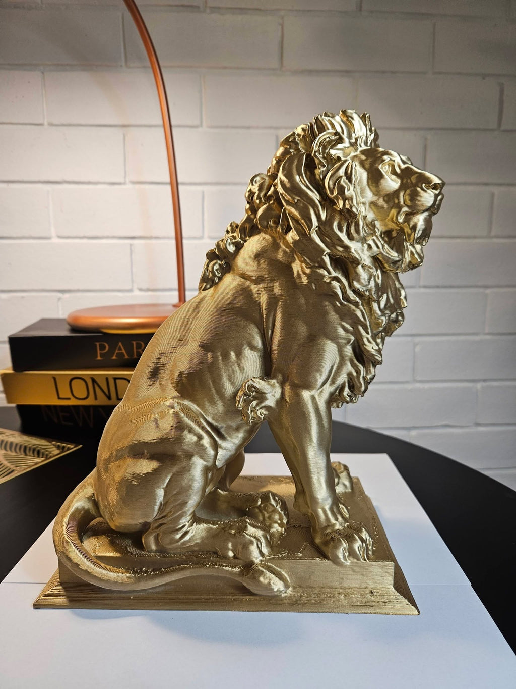 Vienna Lion Sculpture – 30cm