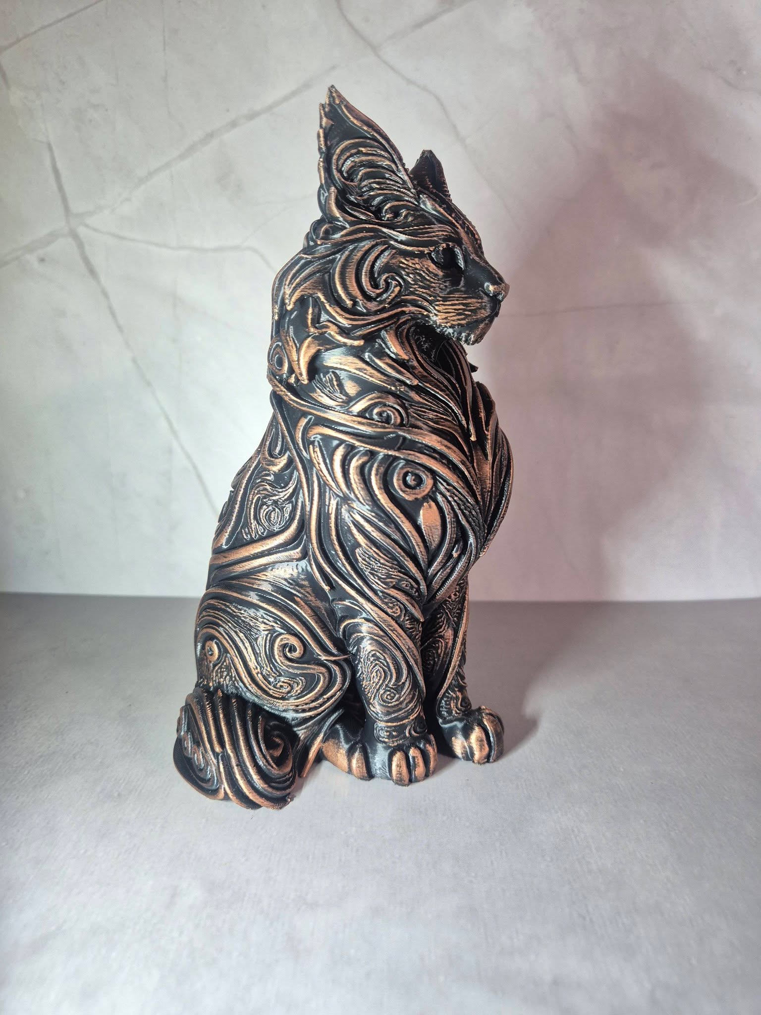 Ornate Maine Coon Cat Sculpture – 18cm