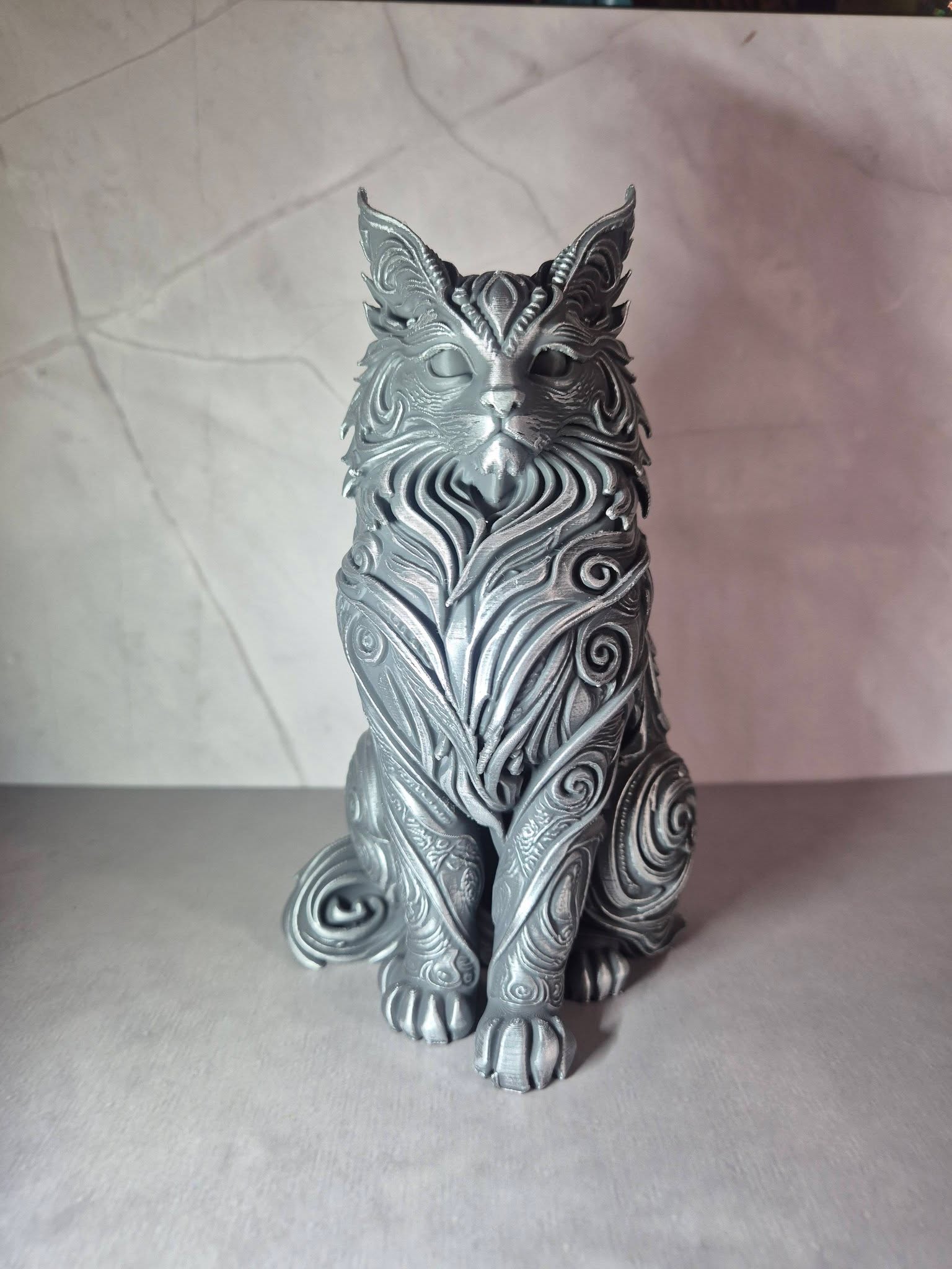 Ornate Maine Coon Cat Sculpture – 18cm