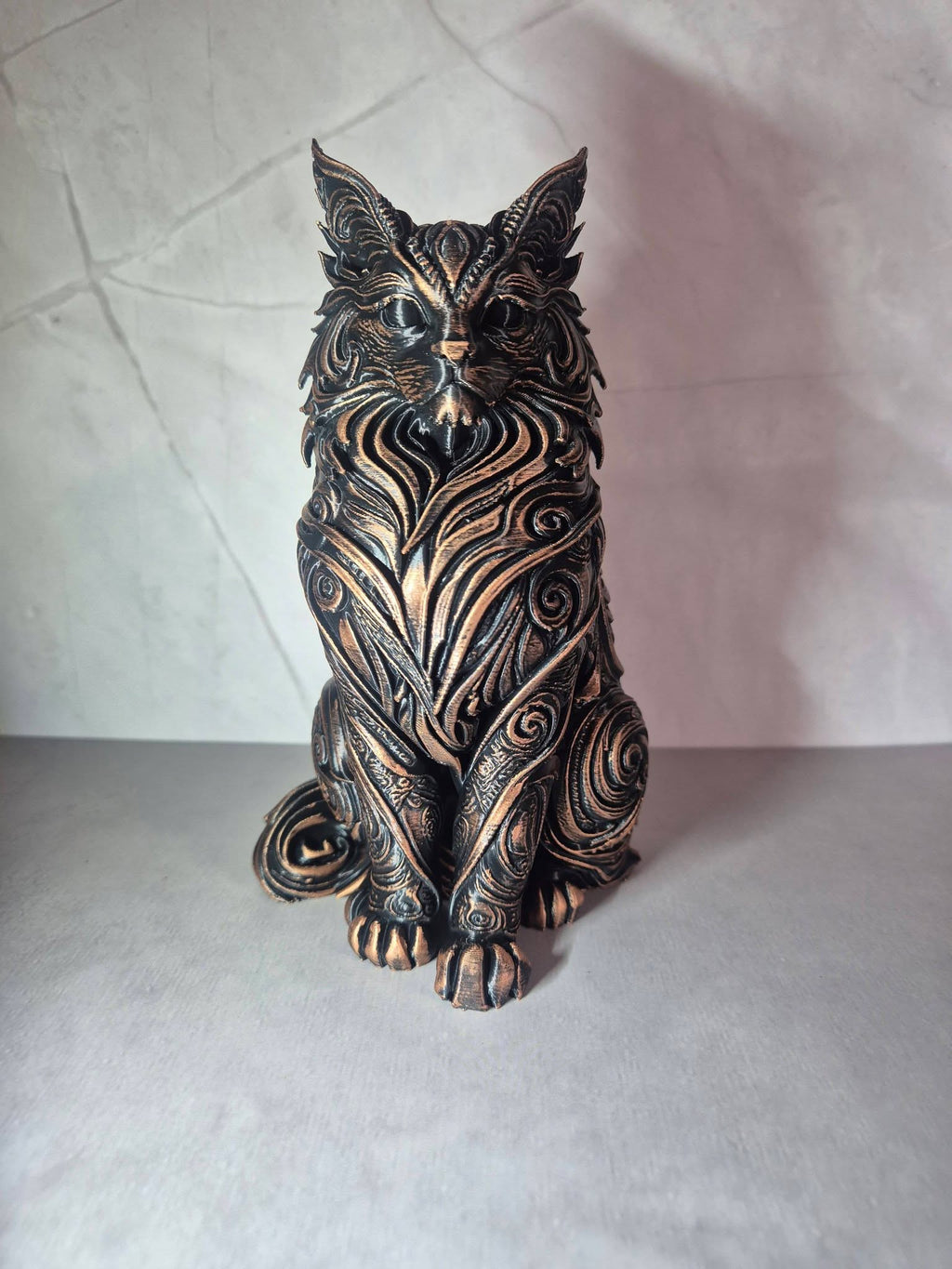 Ornate Maine Coon Cat Sculpture – 18cm