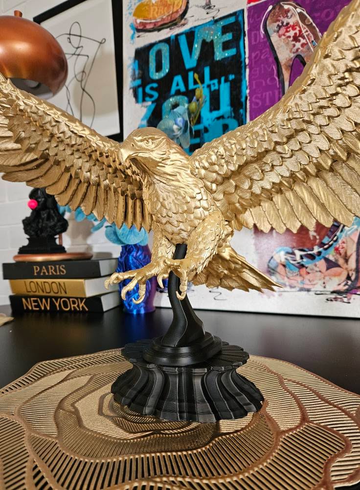 Sovereign Eagle Sculpture – 70cm Wingspan