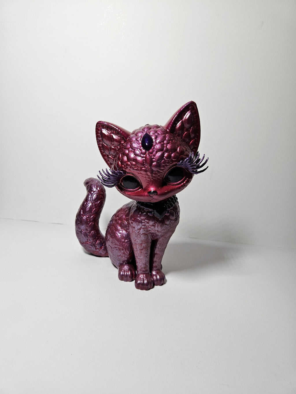 Luna’s Secret Cat Sculpture – 18cm