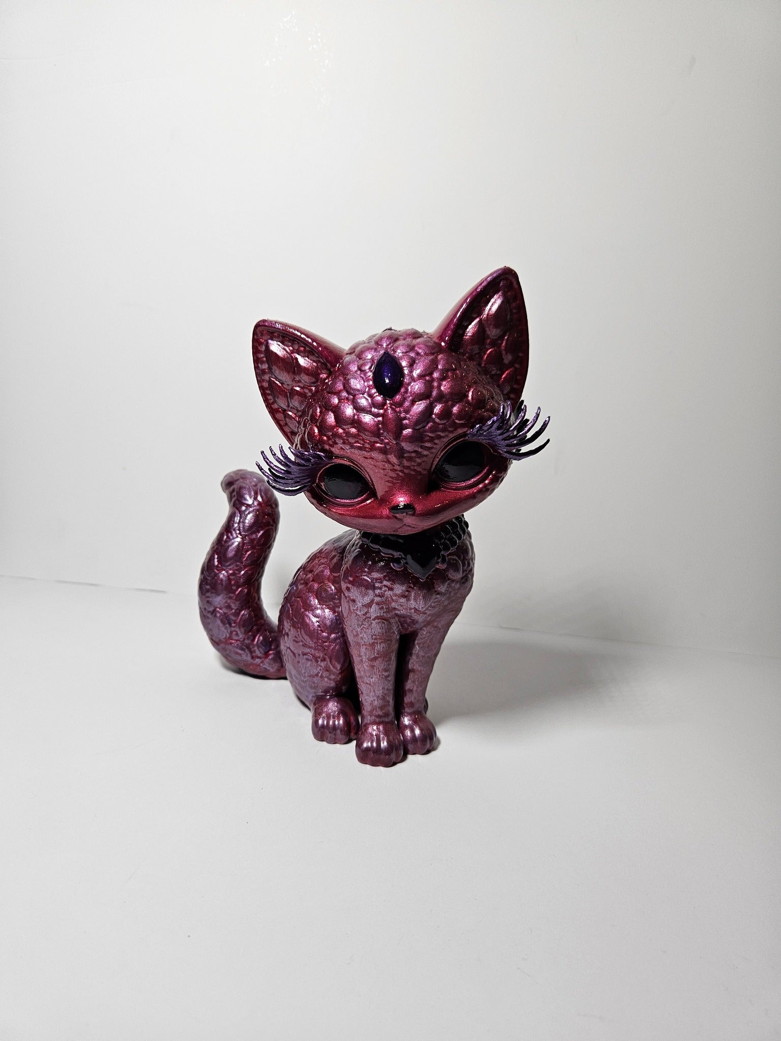 Luna’s Secret Cat Sculpture – 18cm