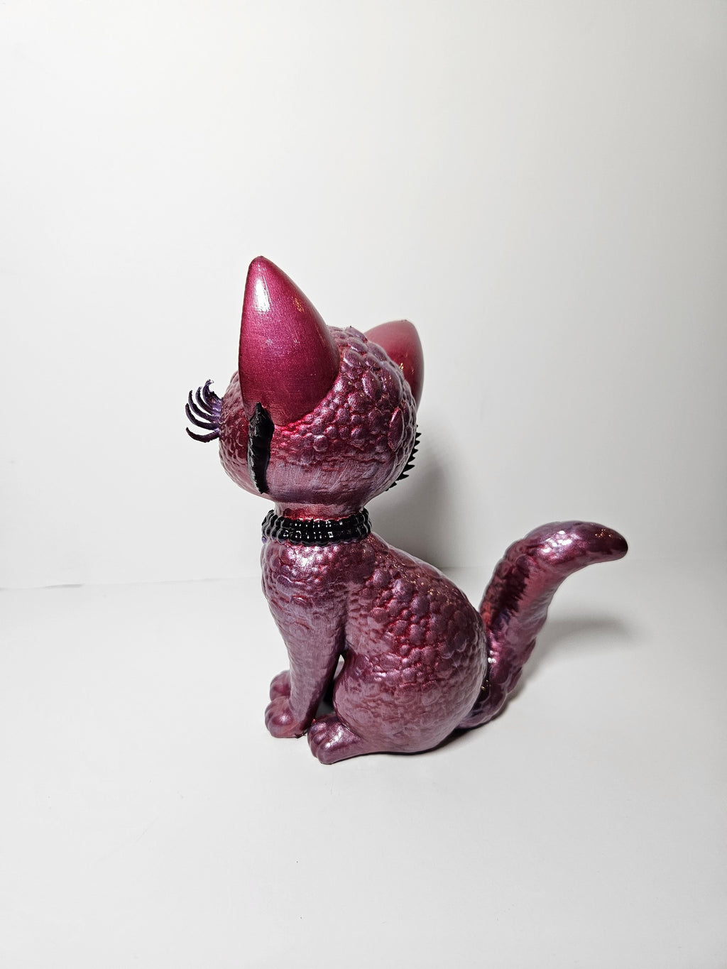 Luna’s Secret Cat Sculpture – 18cm