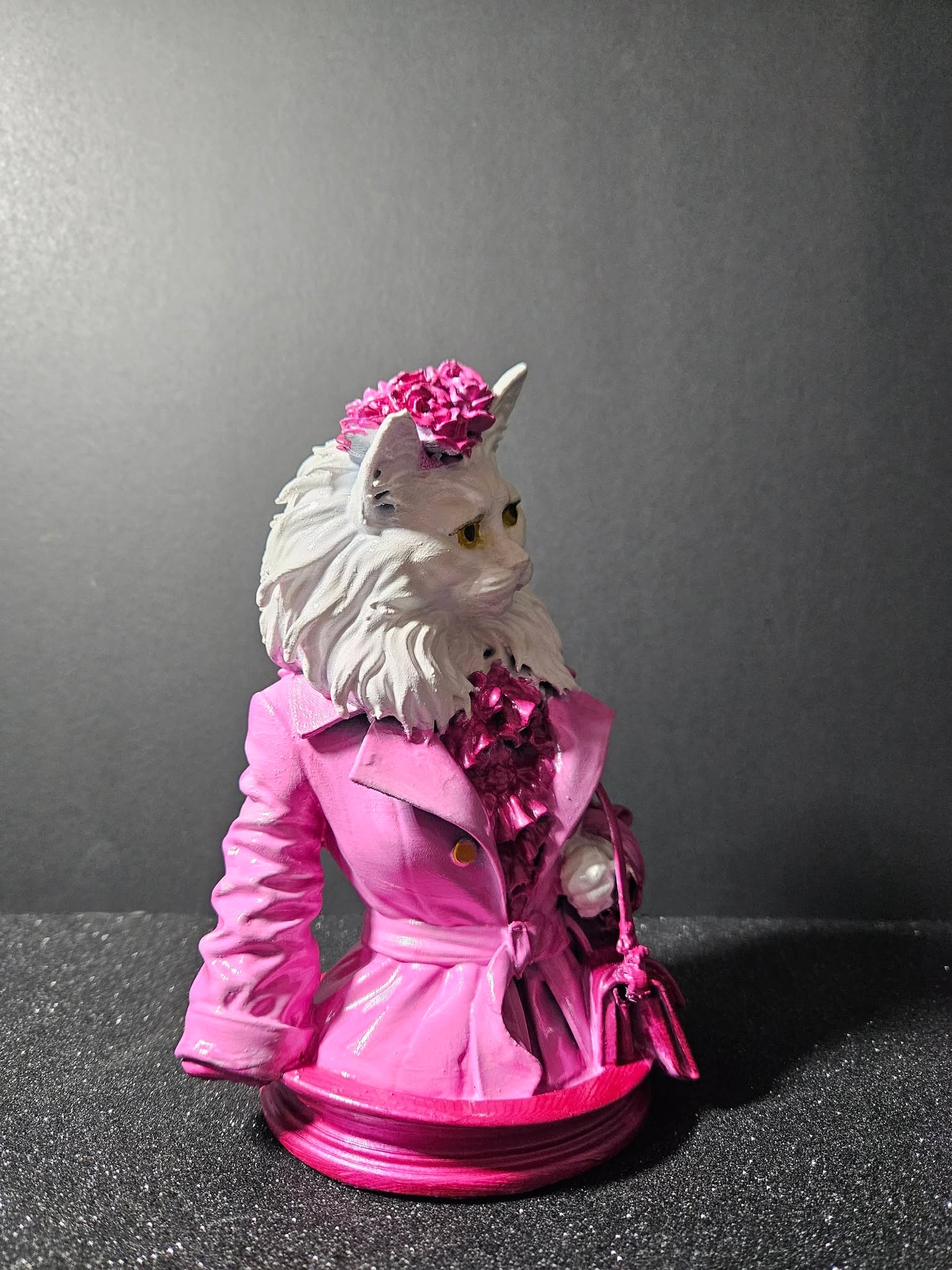 Designer Cat Sculpture – 20cm
