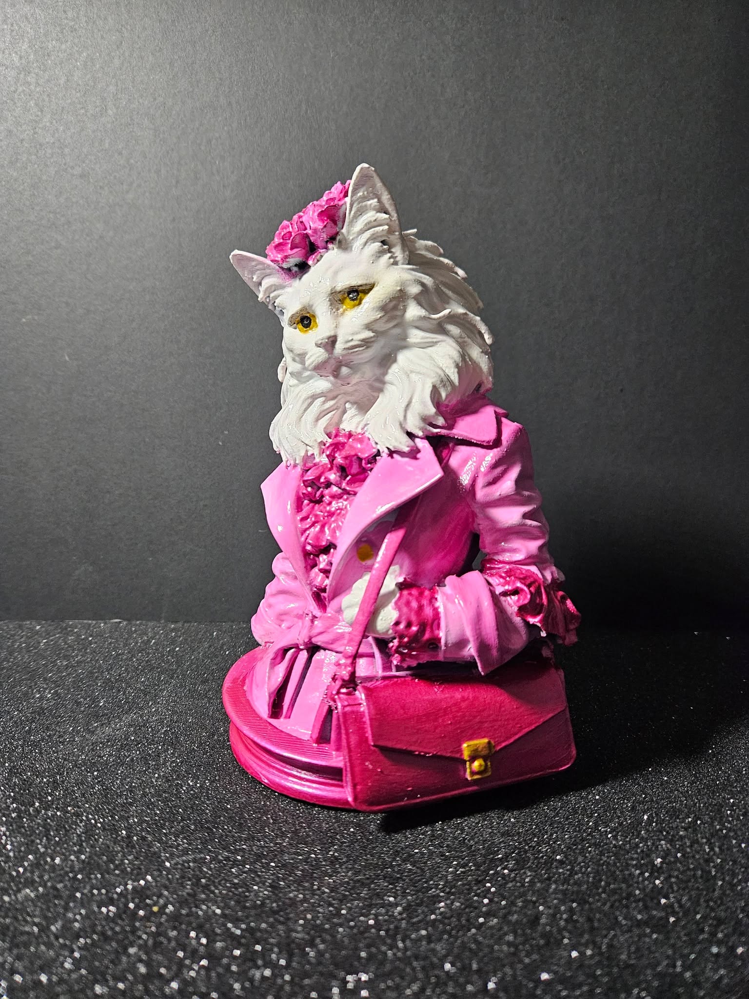 Designer Cat Sculpture – 20cm