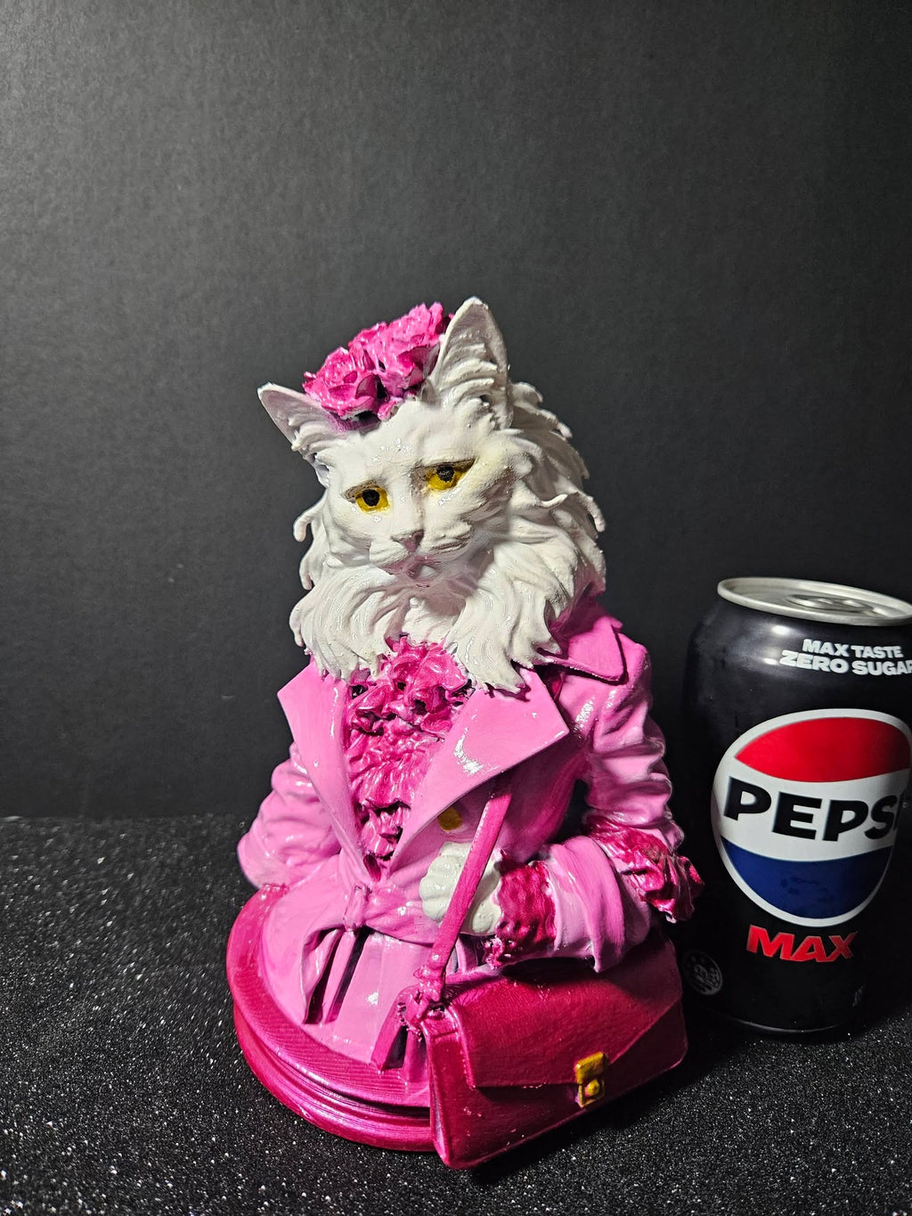 Designer Cat Sculpture – 20cm