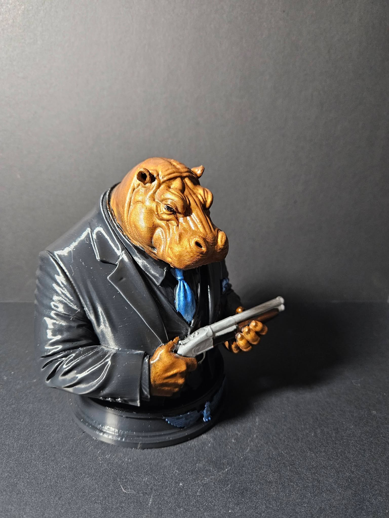 Hippo Boss Sculpture – 19cm