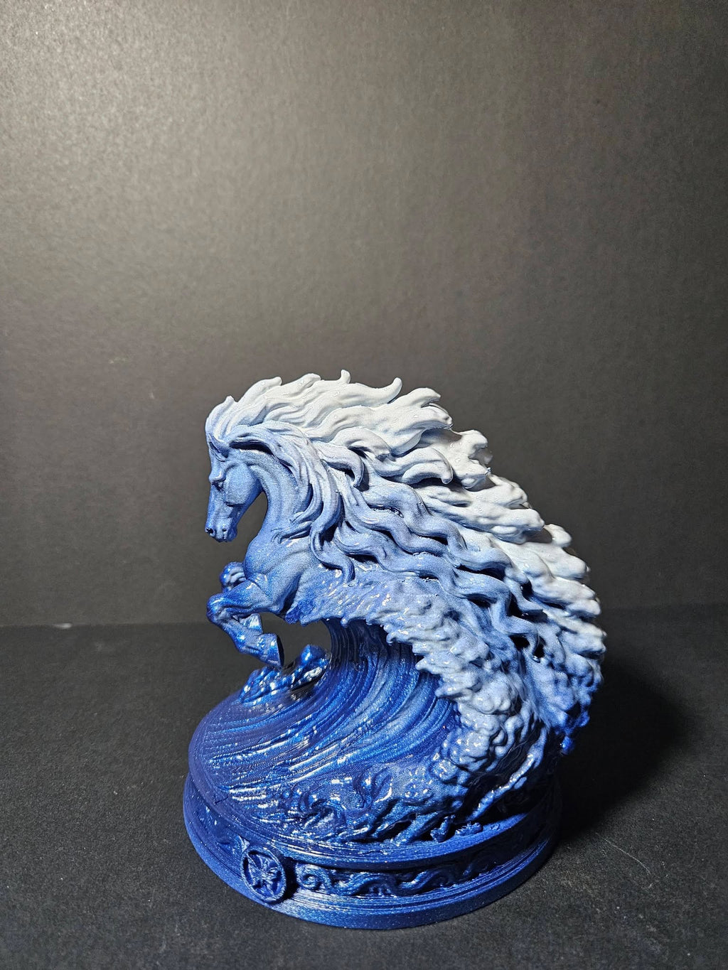 Horse Wave Flow Sculpture – Blue