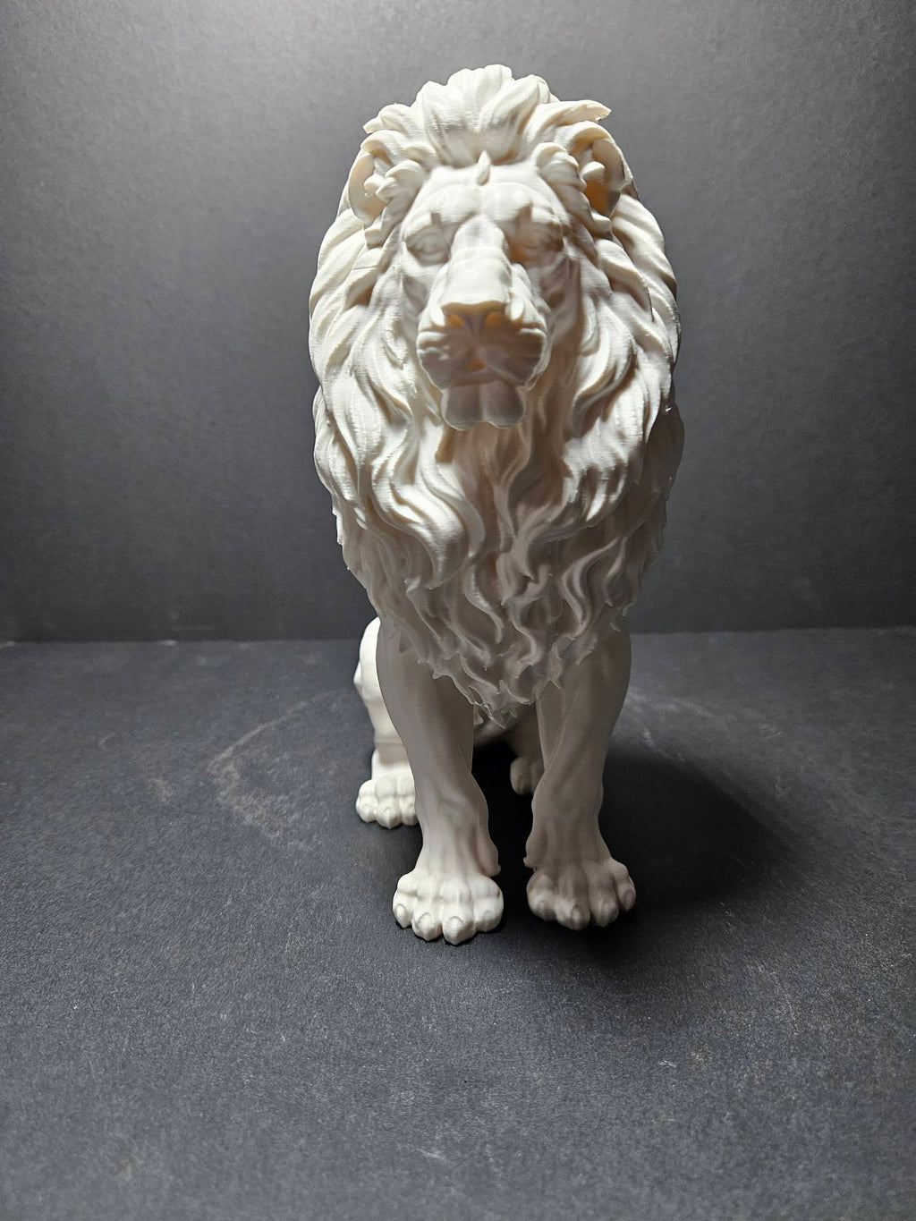 LUXE Lion Sculpture – 21cm