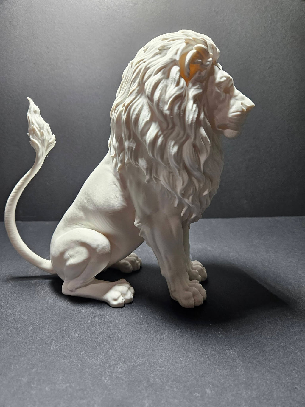 LUXE Lion Sculpture – 21cm