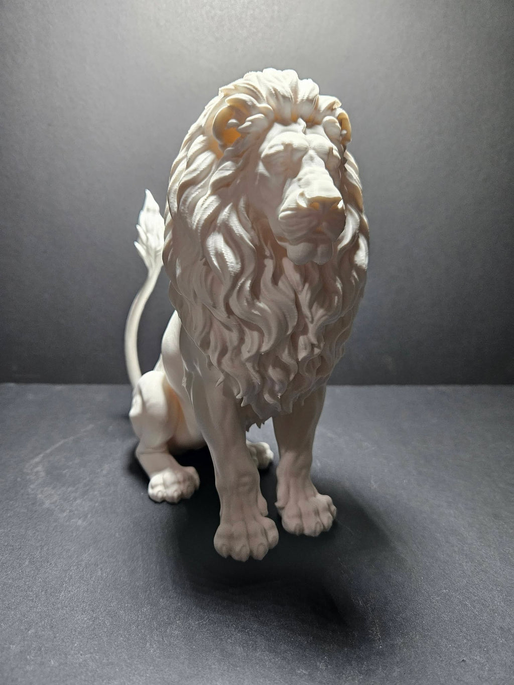 LUXE Lion Sculpture – 21cm