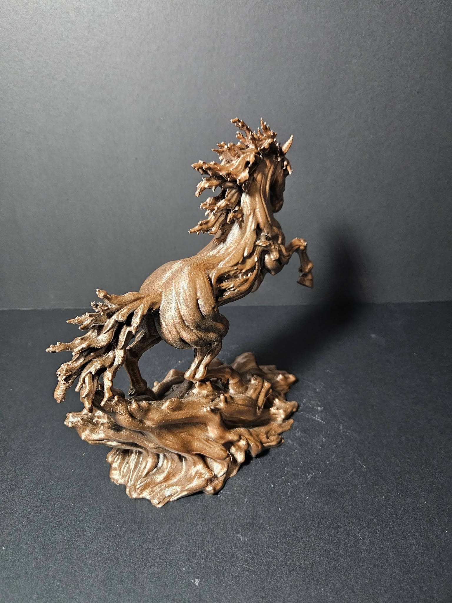 Driftwood Horse Sculpture – Metallic Rose