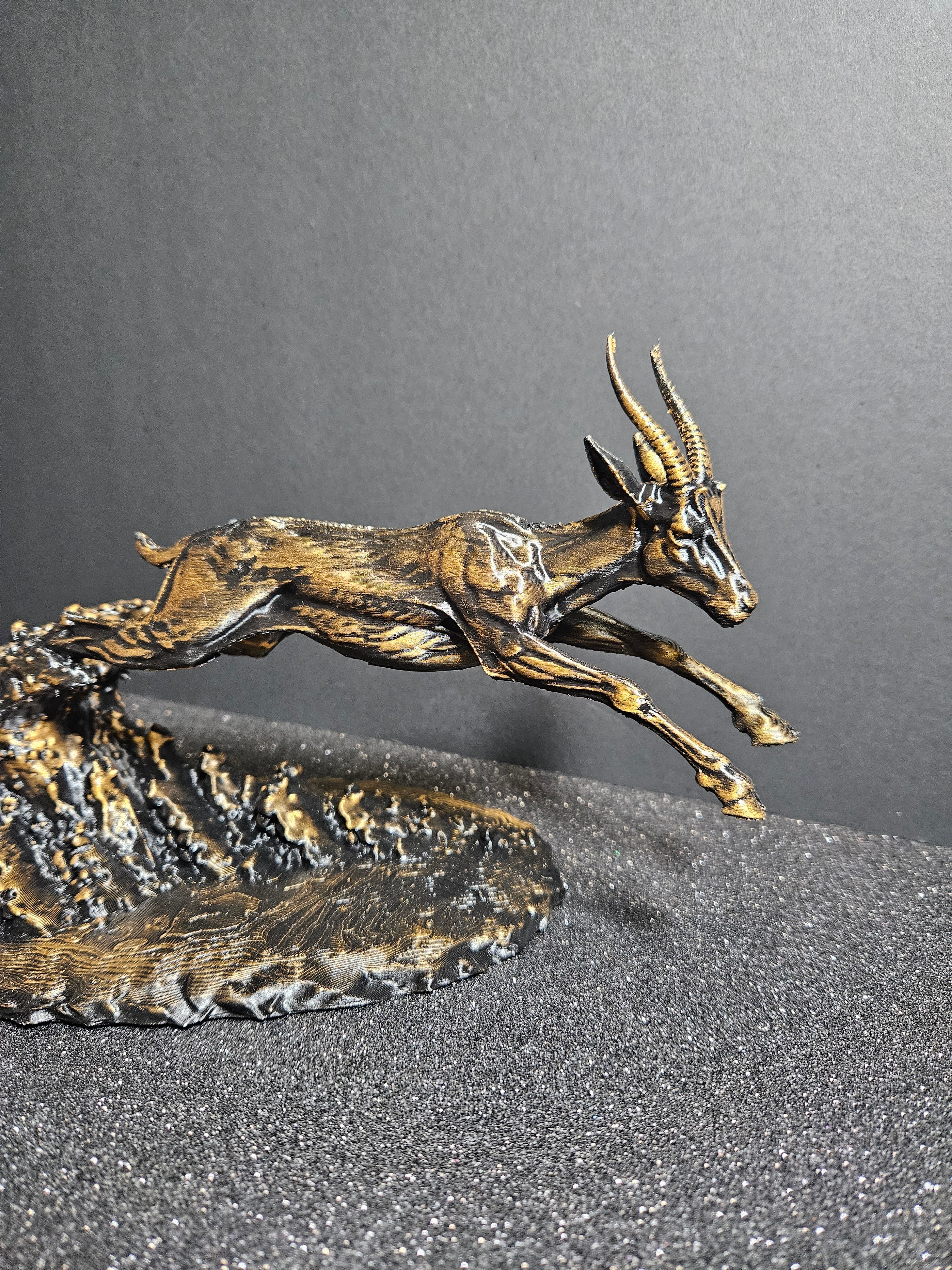 Gazelle – Flow Collection Sculpture