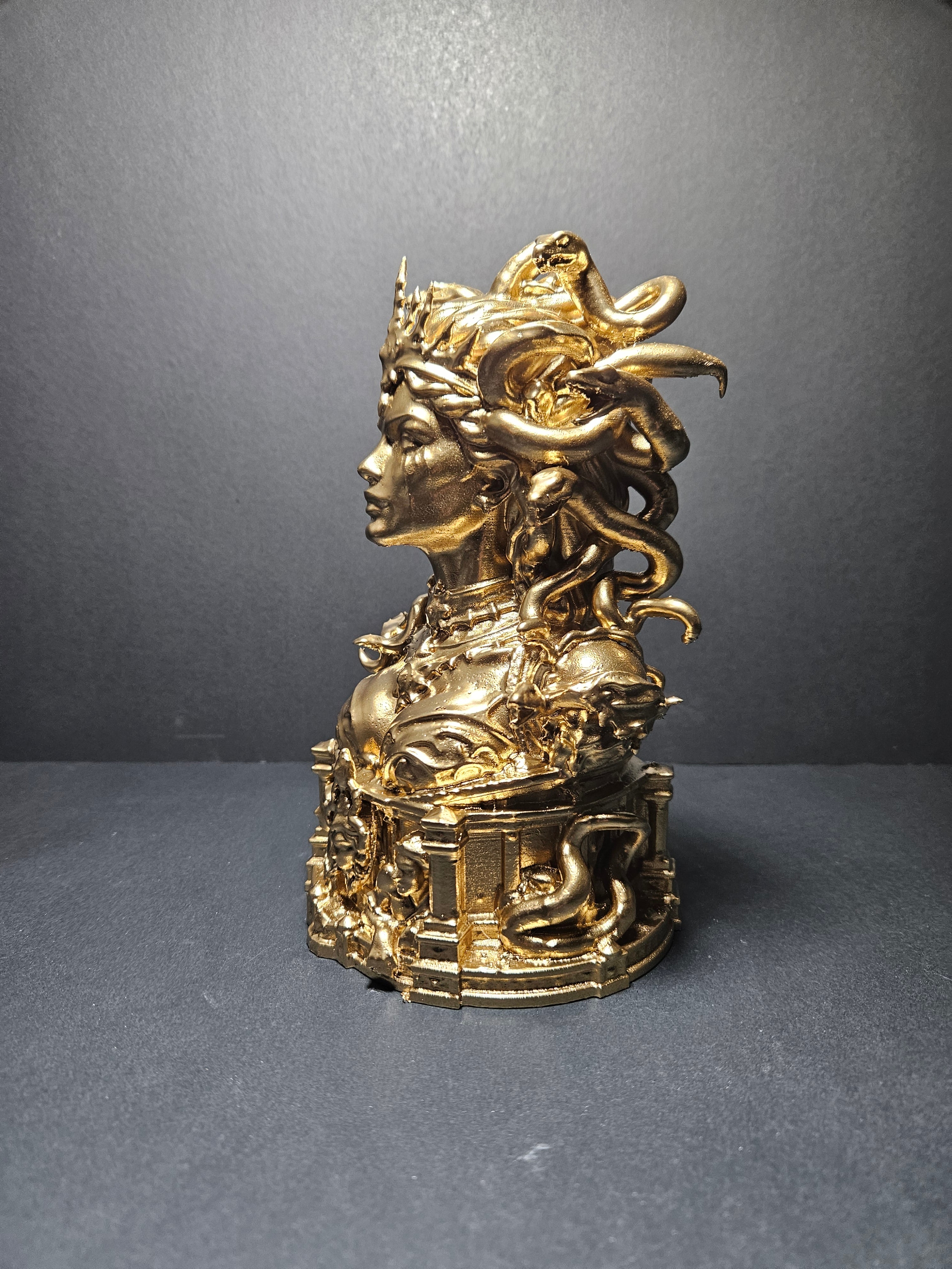 Medusa – Luxe Gold Bust Sculpture