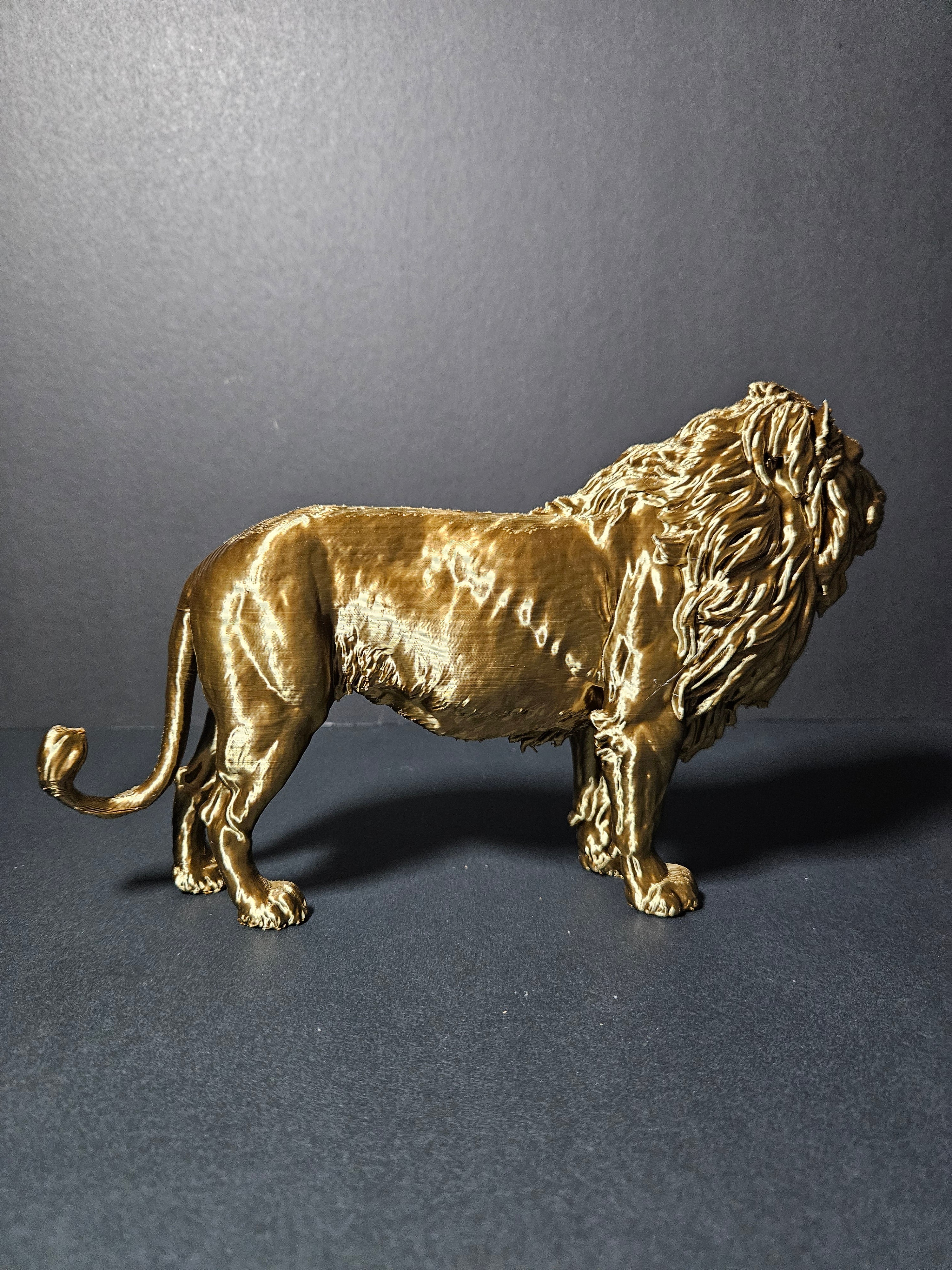 Antique Gold Lion – 20cm Sculpture