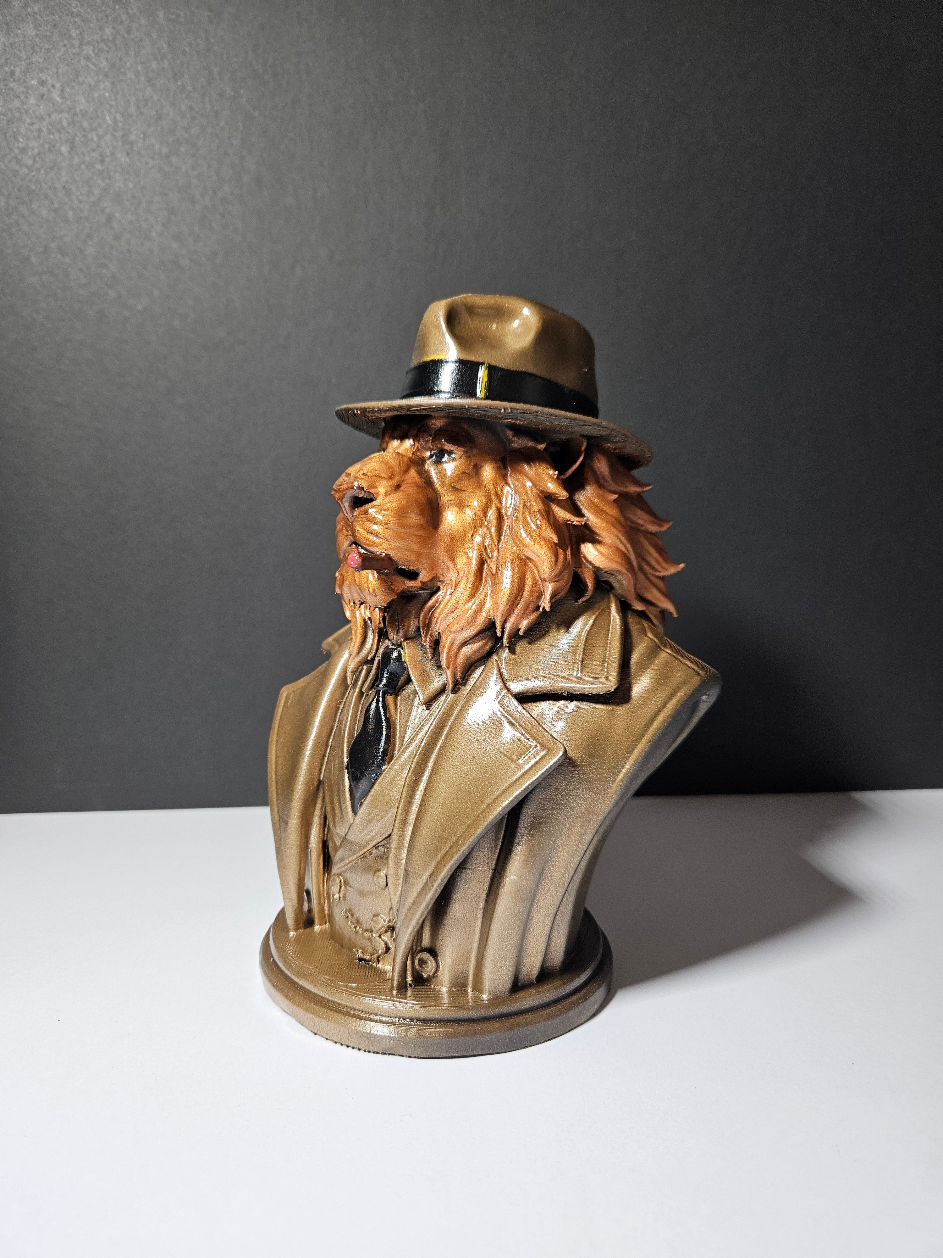 Lion Boss Sculpture – 20cm