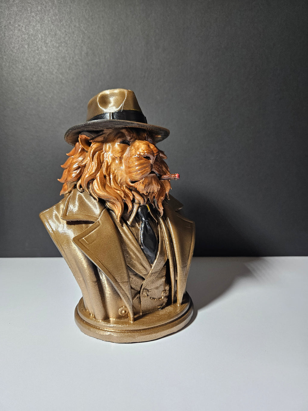 Lion Boss Sculpture – 20cm