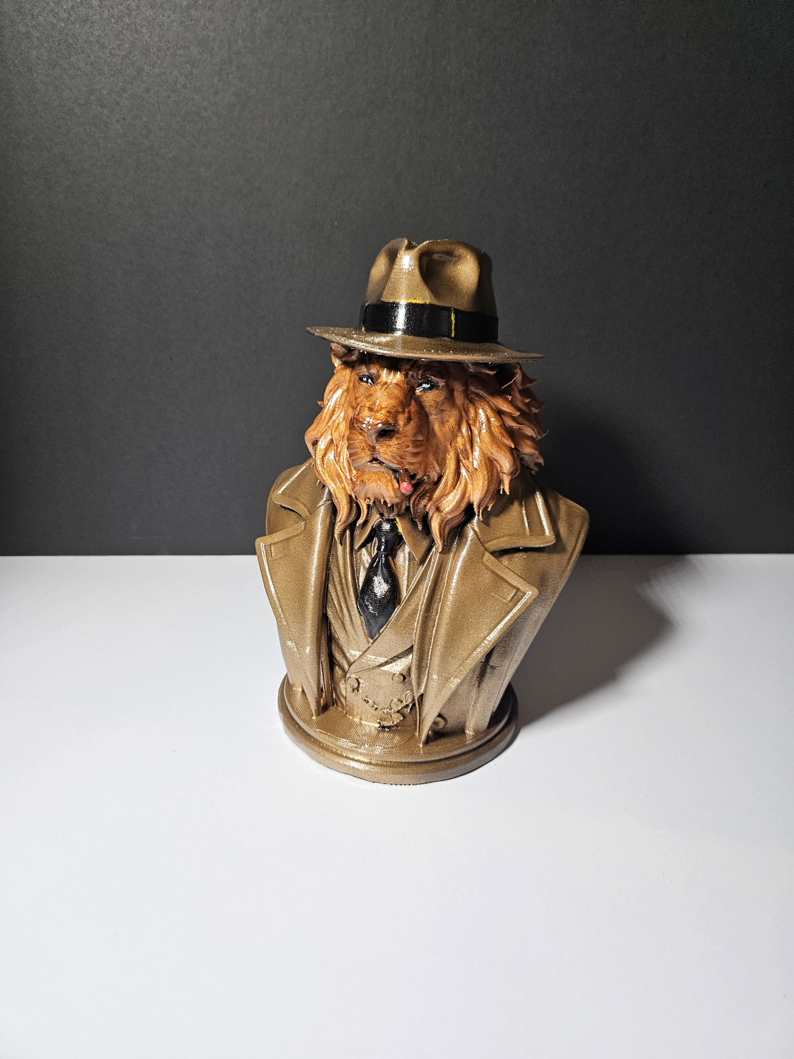 Lion Boss Sculpture – 20cm