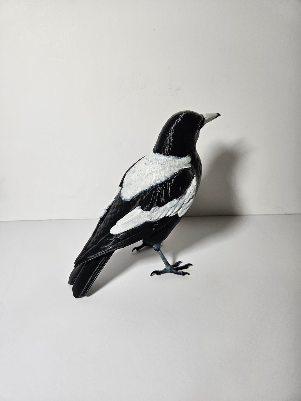 Australian Magpie – 22cm Bird Sculpture