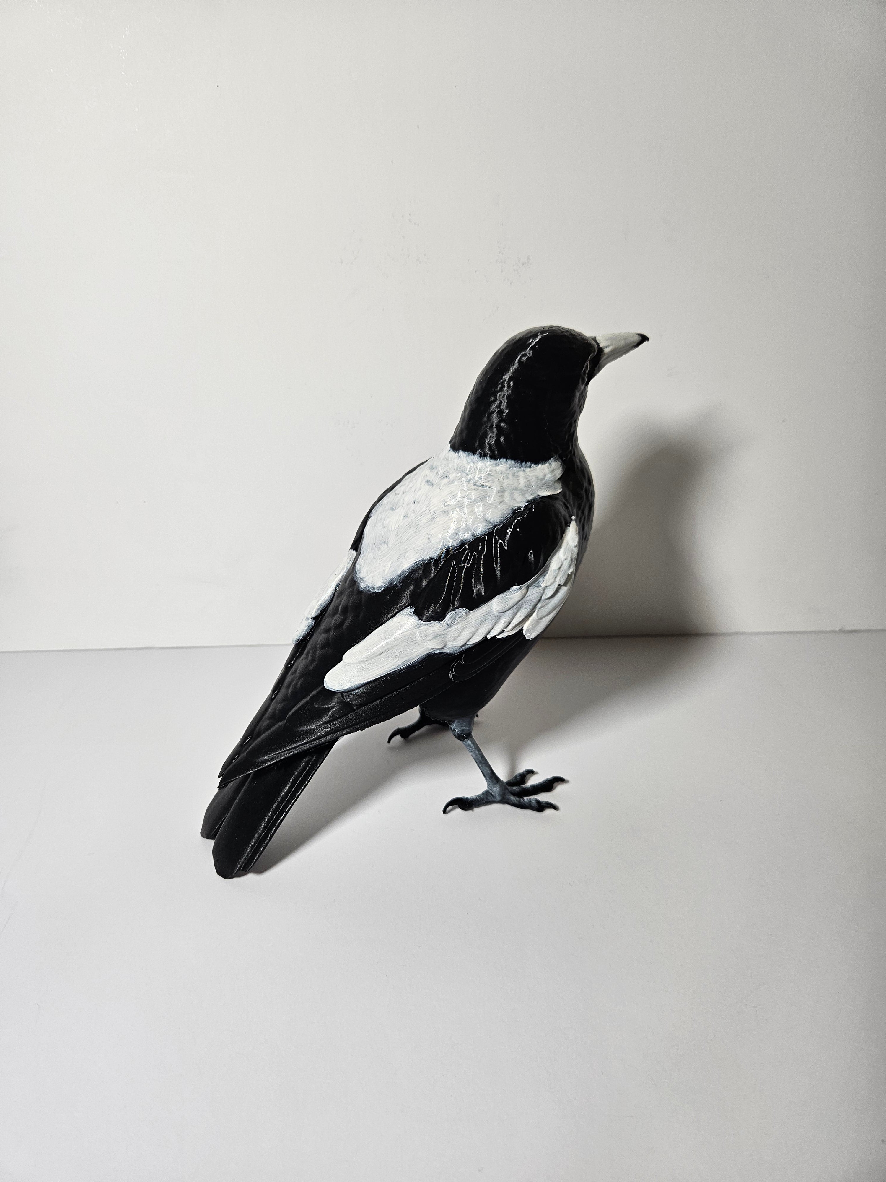 Australian Magpie – 22cm Bird Sculpture