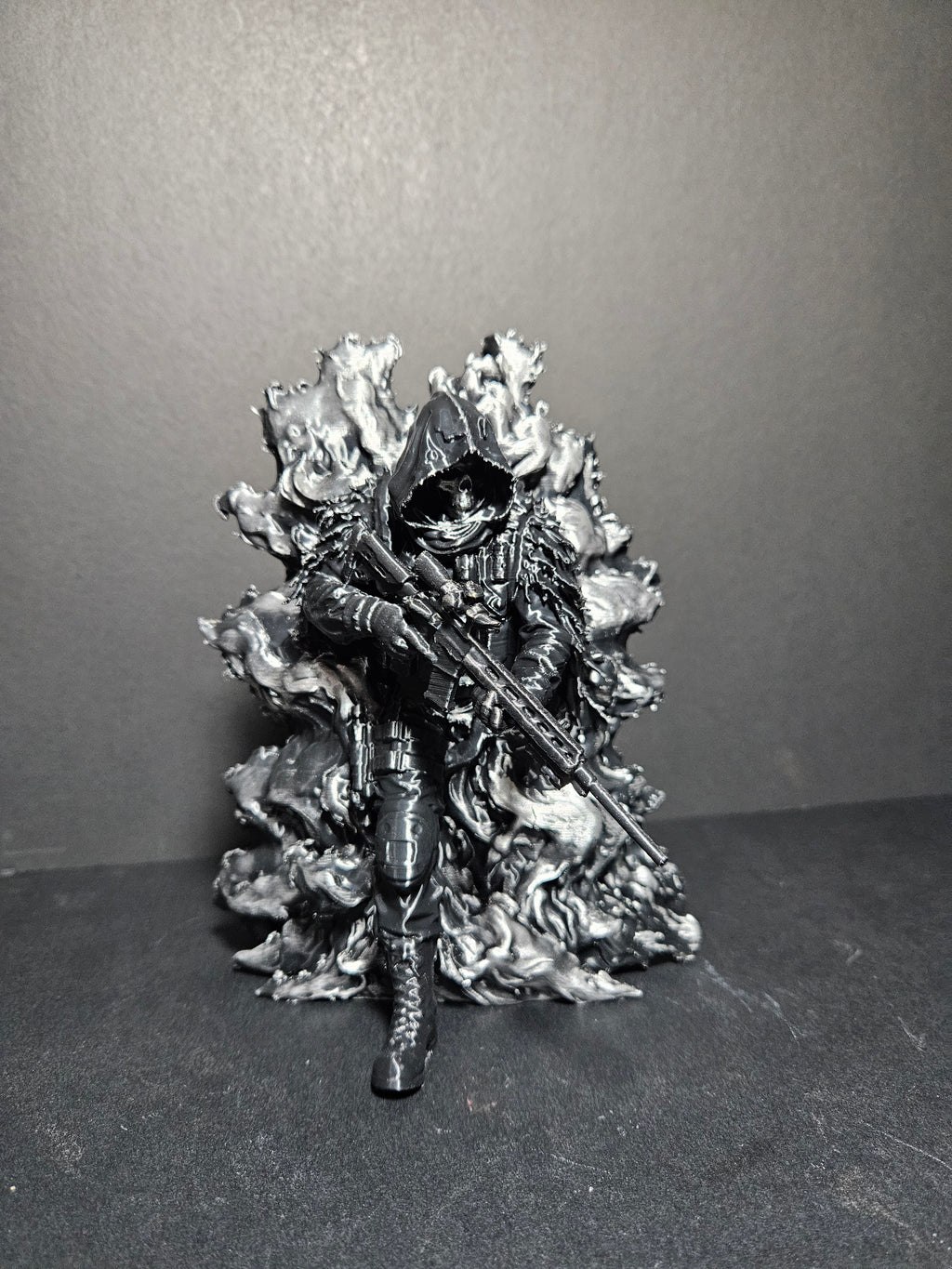 Special Ops Skull Hoodie Sculpture – 22cm