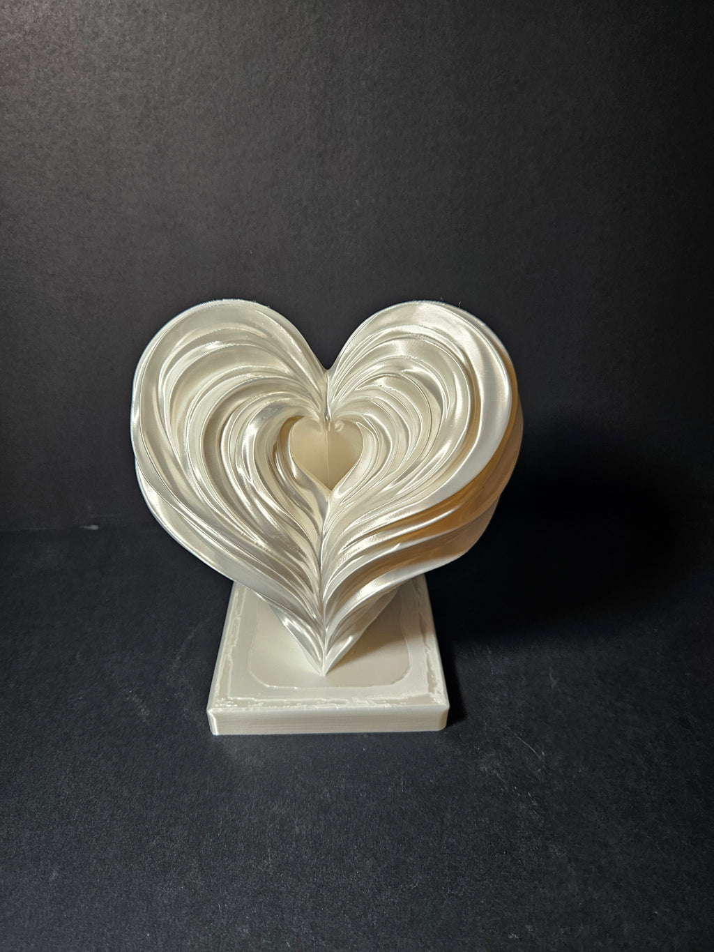 Flow Heart Sculpture – White Silk – 20cm