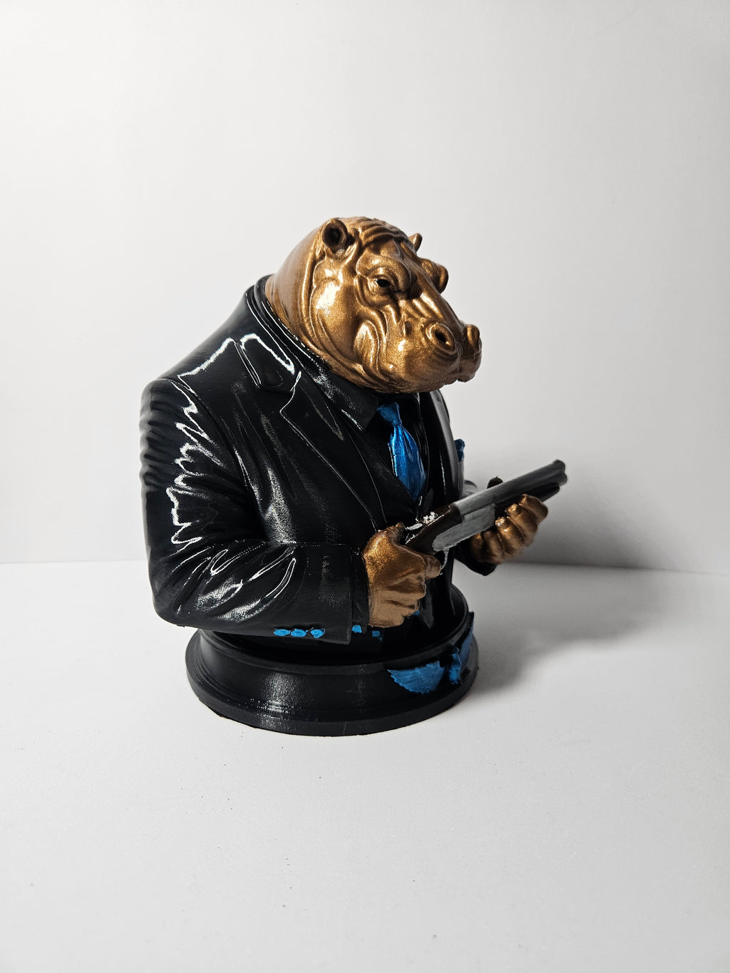 Hippo Boss Sculpture – 19cm