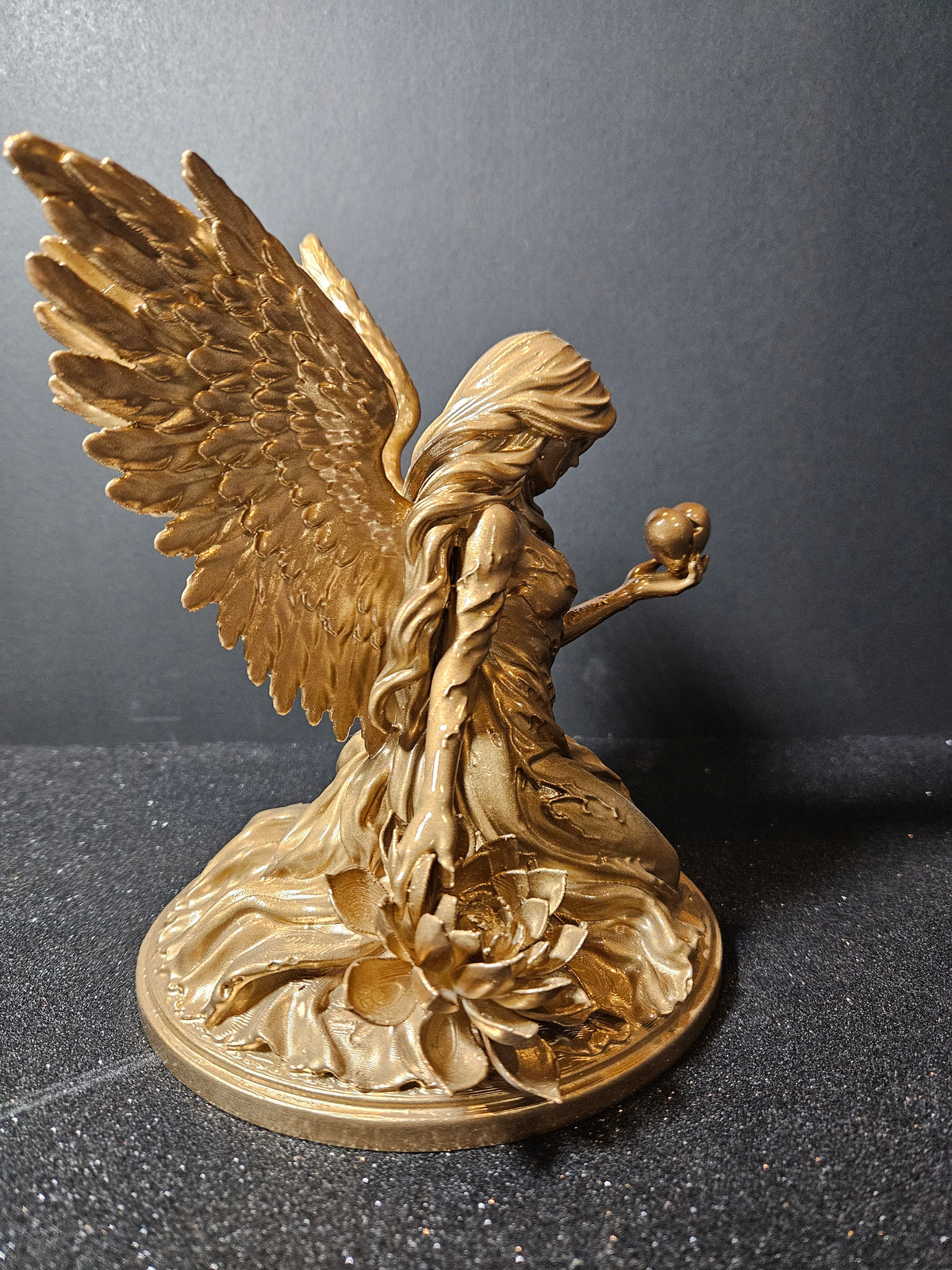 Mending Grace – Angel Sculpture