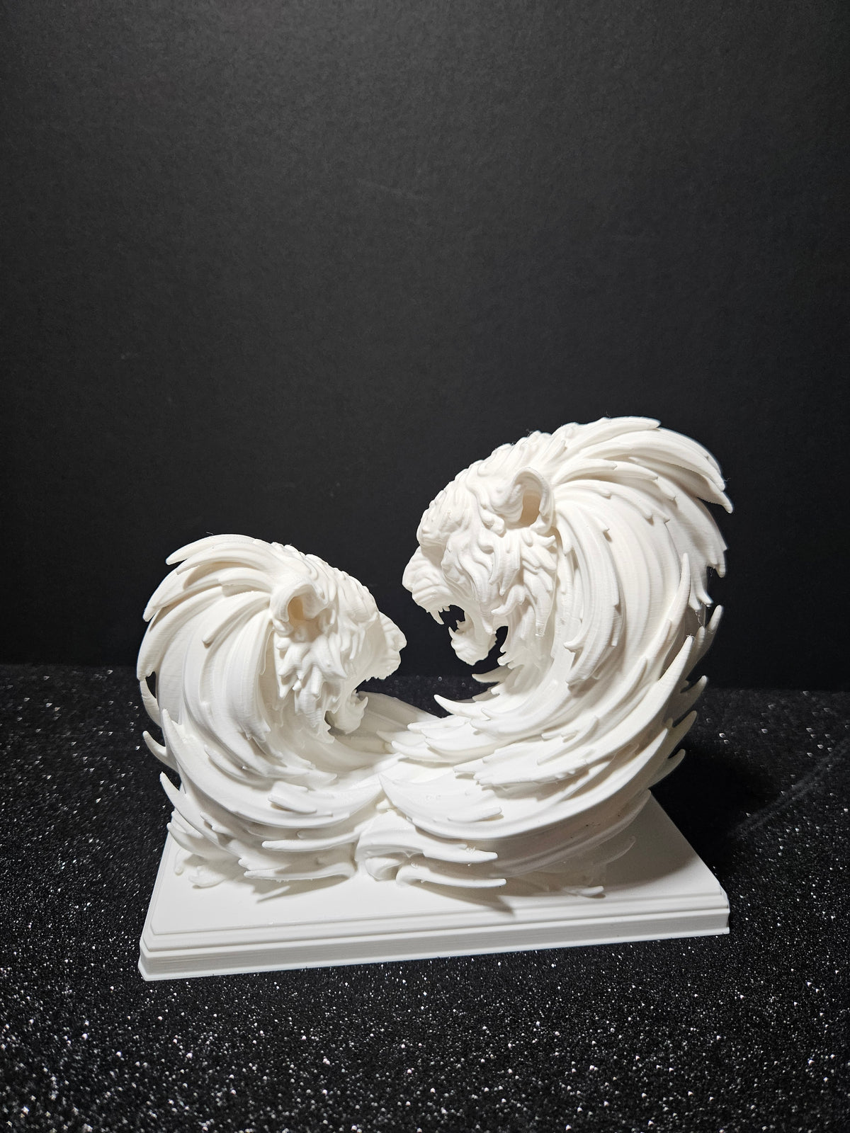 Balance of Beasts – Tiger Yin Yang Sculpture