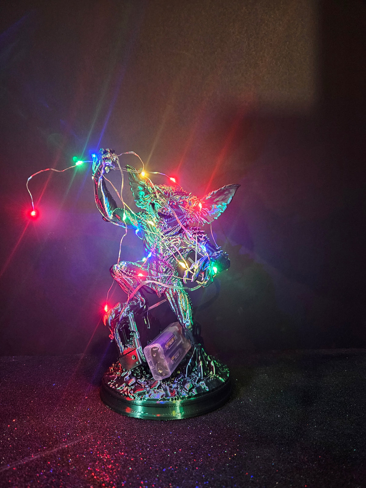 Gremlin Lights ✨🎄 | Light-Up Gremlin Sculpture – 25cm