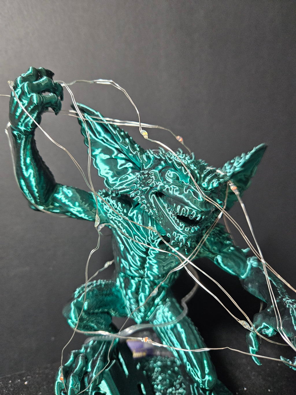 Gremlin Lights ✨🎄 | Light-Up Gremlin Sculpture – 25cm