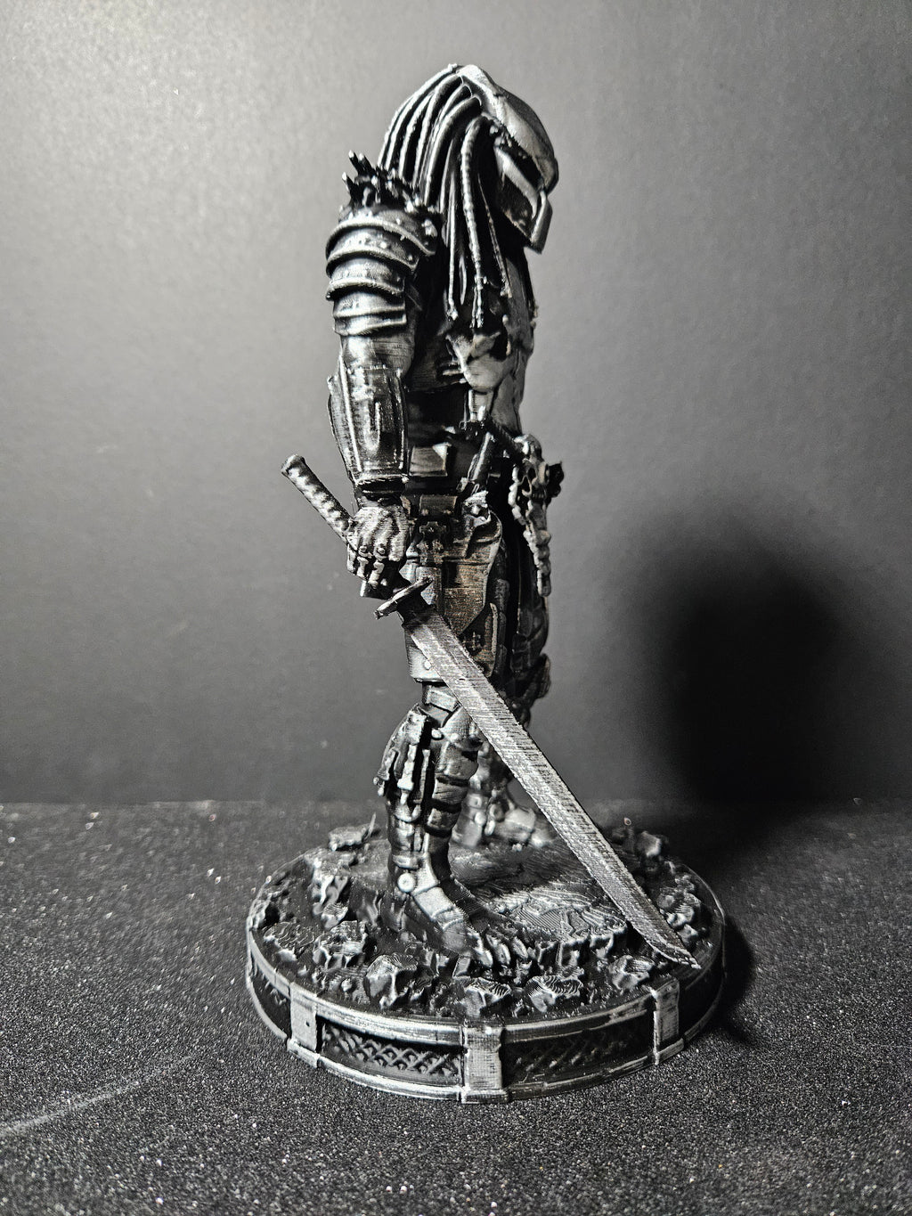 Predator Hunter ⚔️ | Predator Sculpture – 25cm