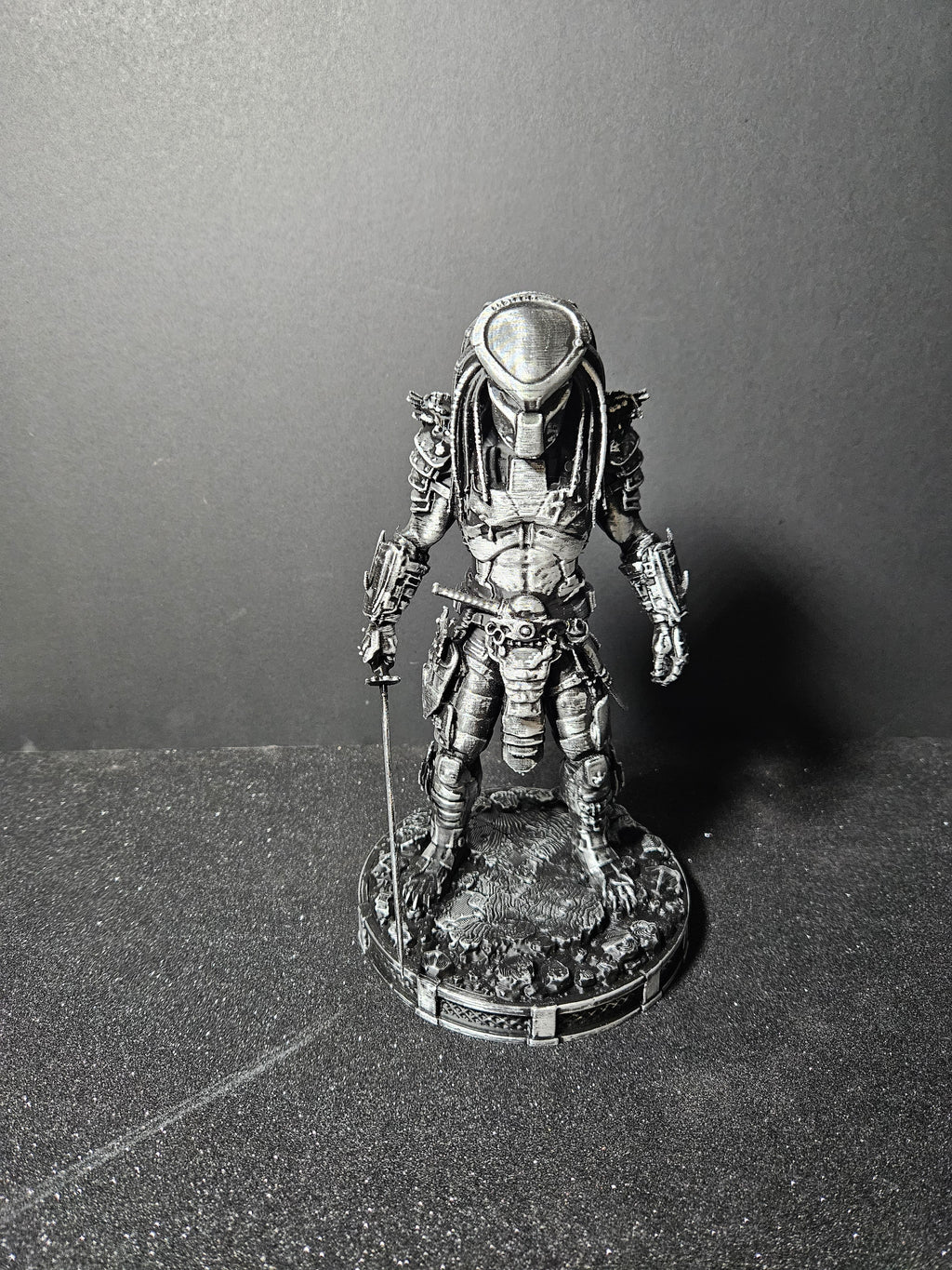 Predator Hunter ⚔️ | Predator Sculpture – 25cm