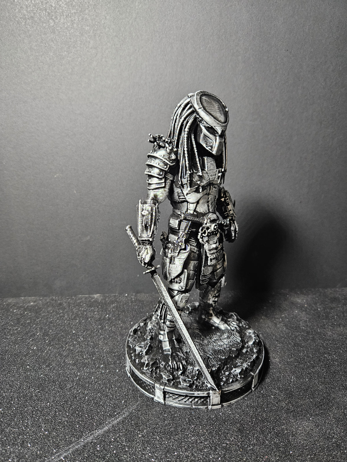 Predator Hunter ⚔️ | Predator Sculpture – 25cm