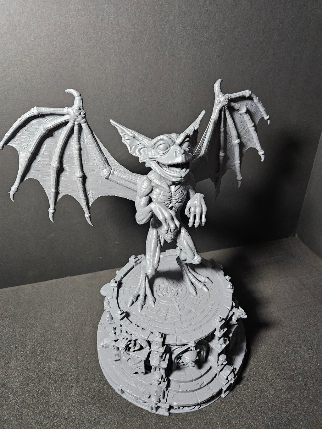 Gargoyle Gremlin 🦇 | Gothic Sculpture – 30cm
