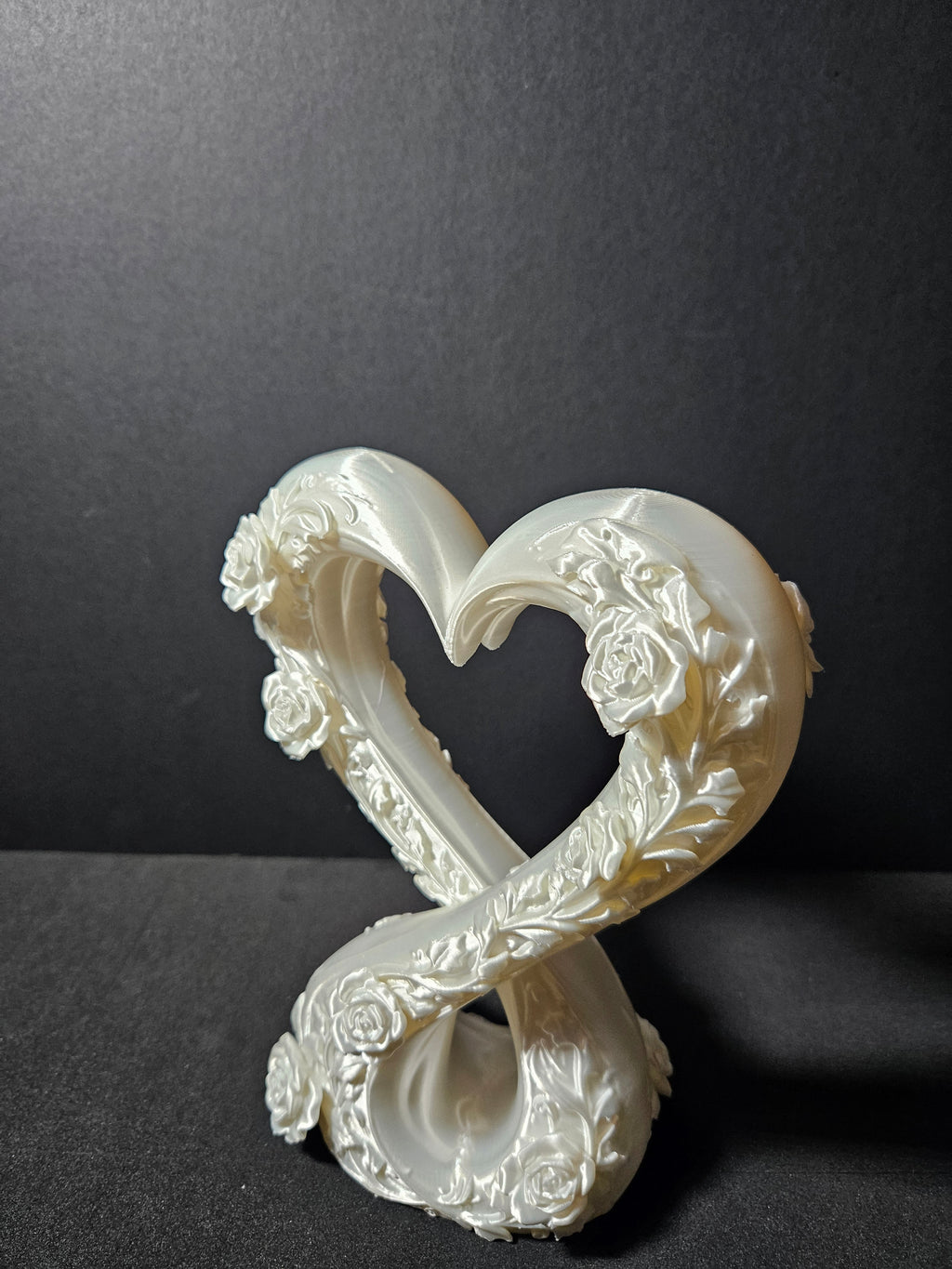 Eternal Love 🤍✨ | Infinity Heart Sculpture – 22cm