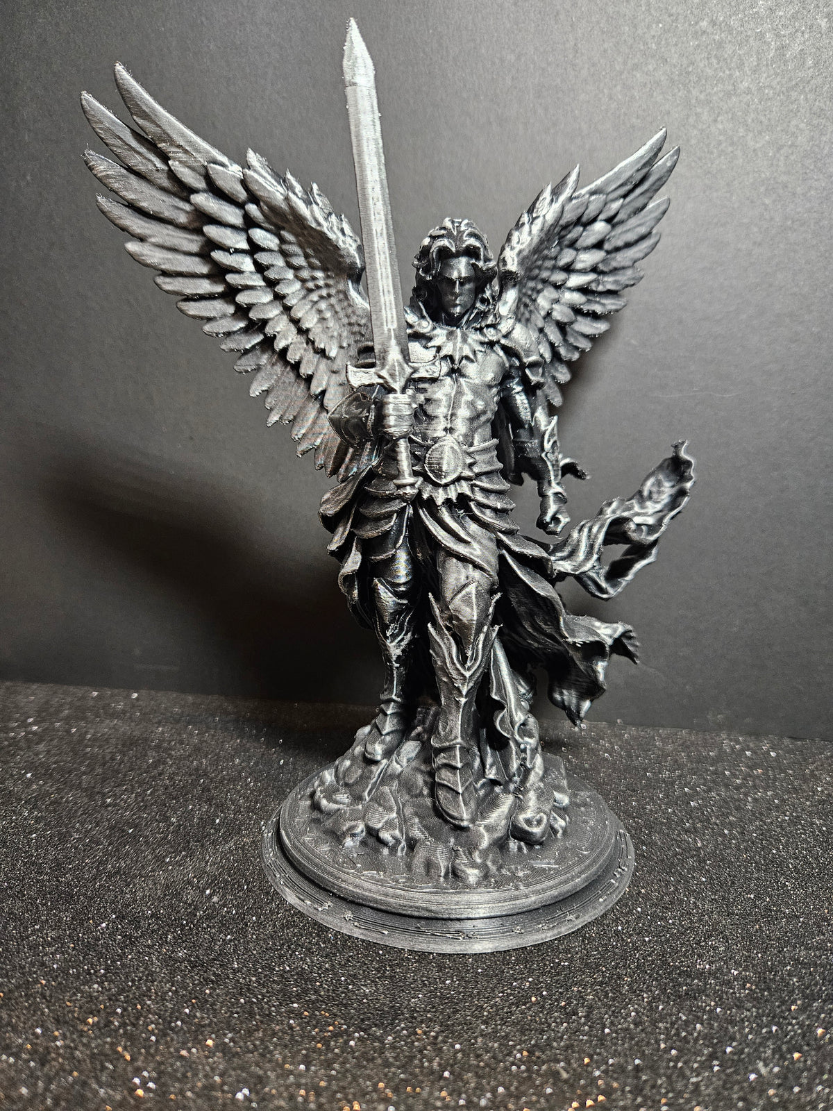Archangel Michael V8 ⚔️🪽 | Silver & Black Sculpture – 25cm