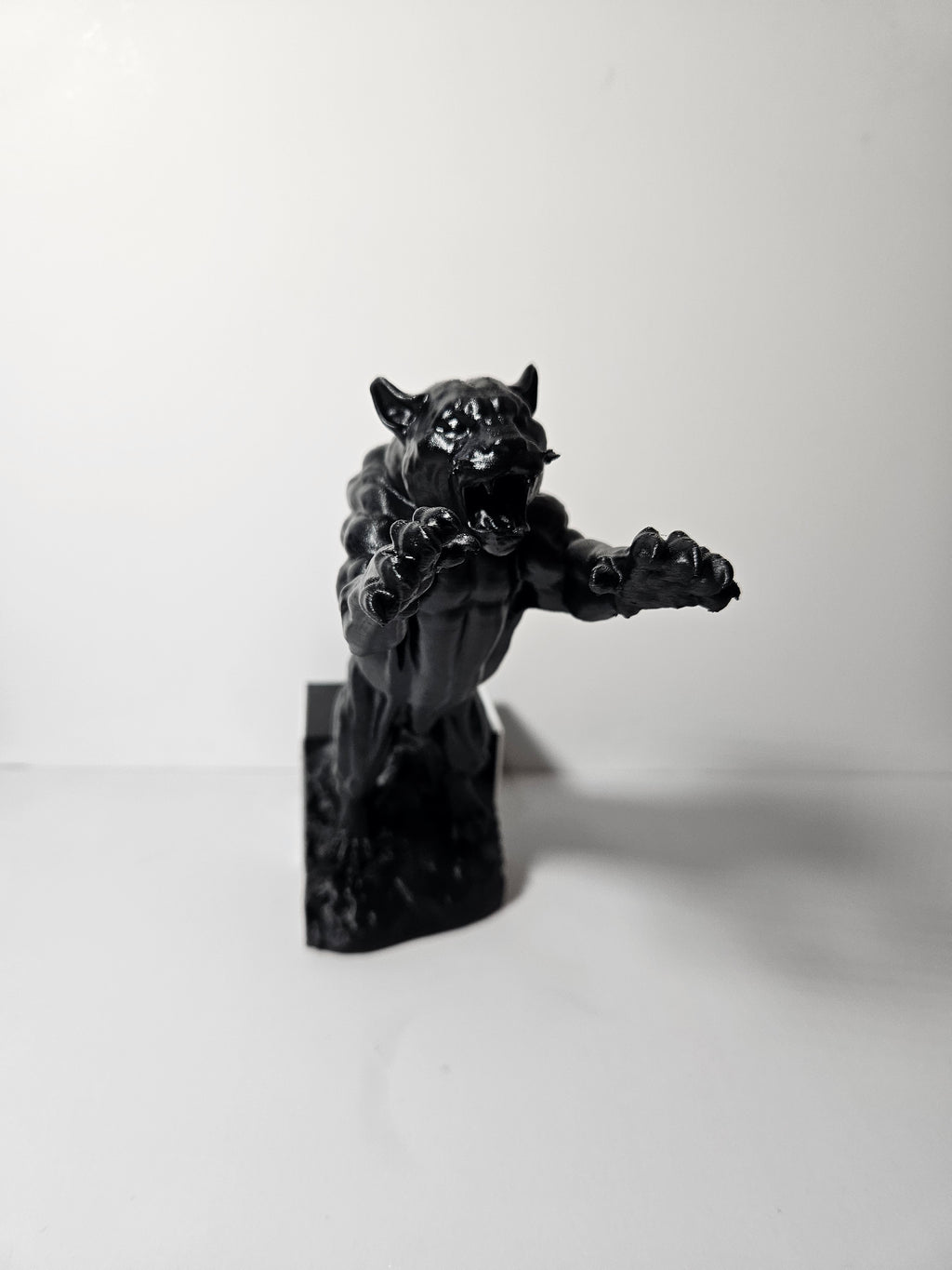 Pantera Panther – 30cm Automotive Sculpture