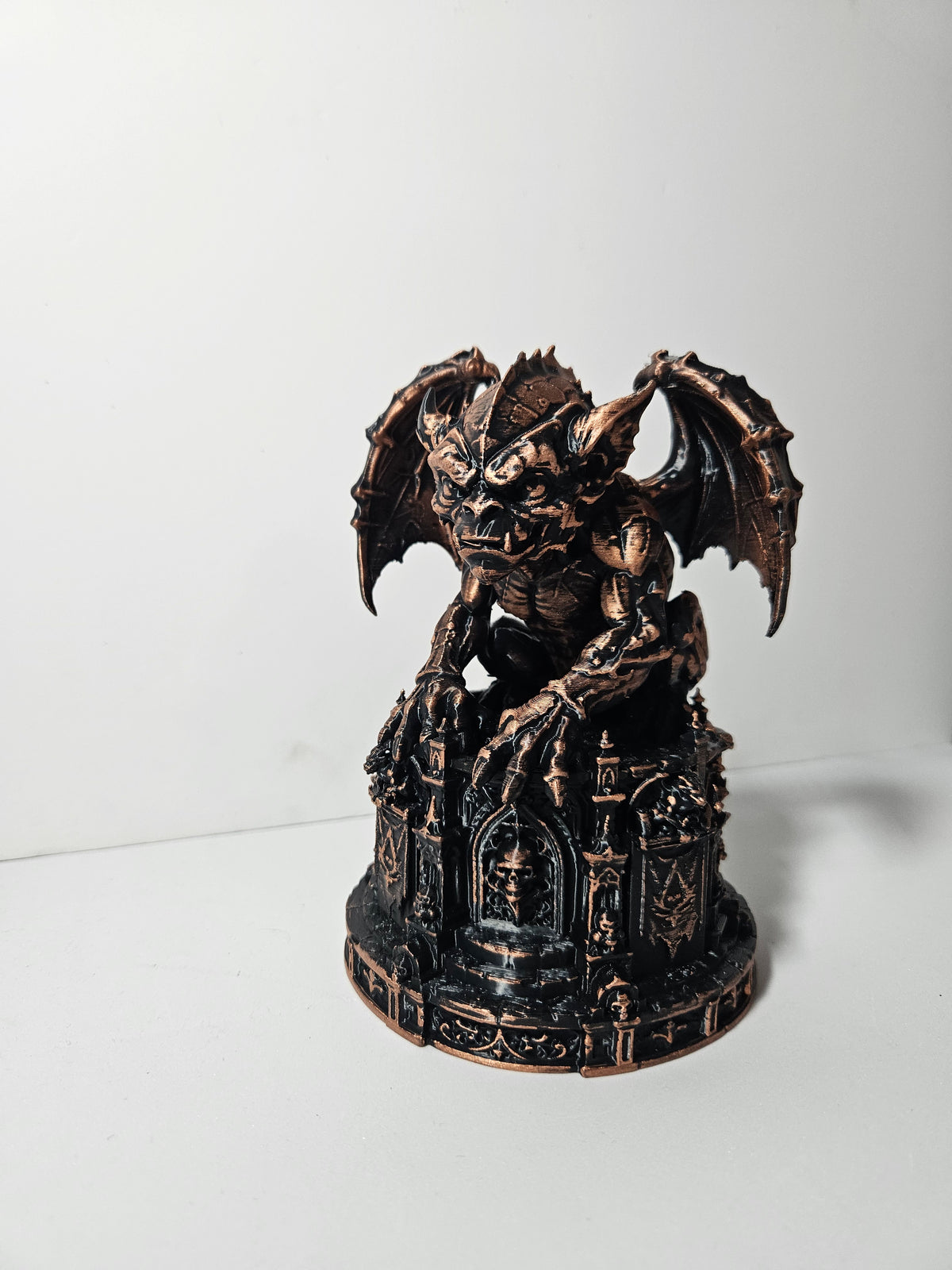 Gothic Guardian – Gargoyle Tower Sculpture