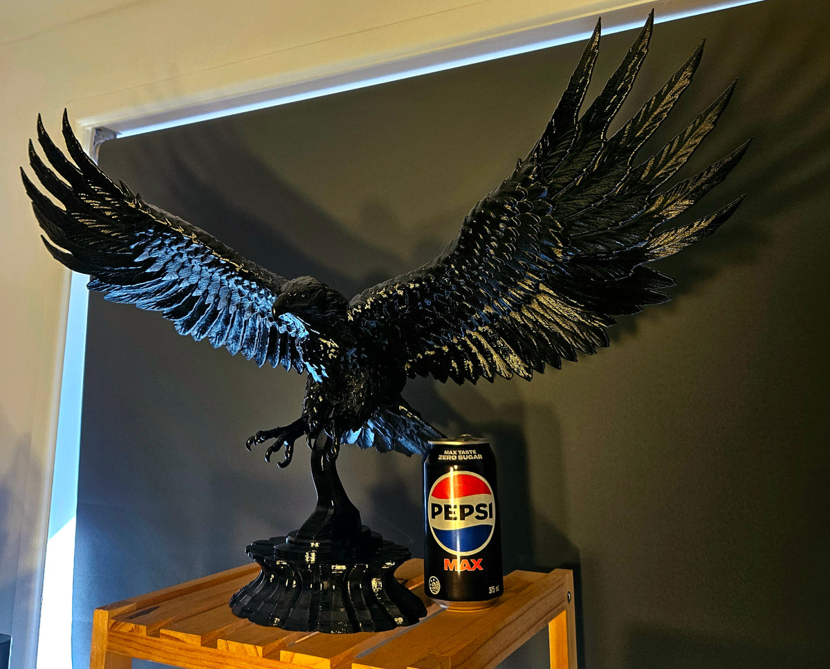Black Eagle Sculpture – 68cm Wingspan